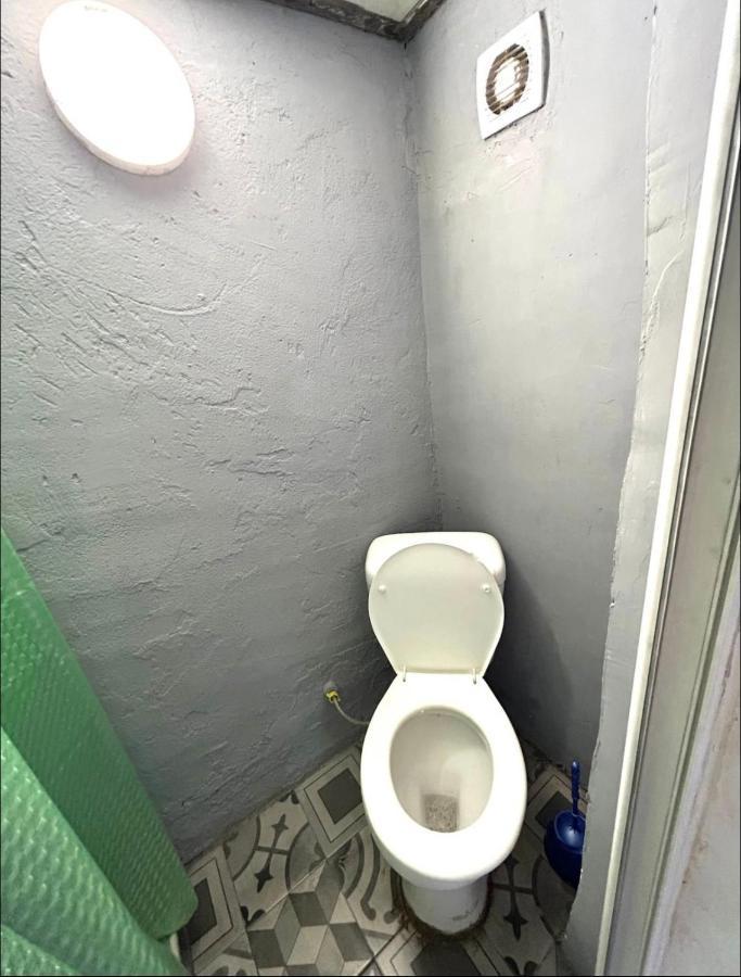 Booboo Flat In Italian Yard Apartment Tbilisi Bagian luar foto